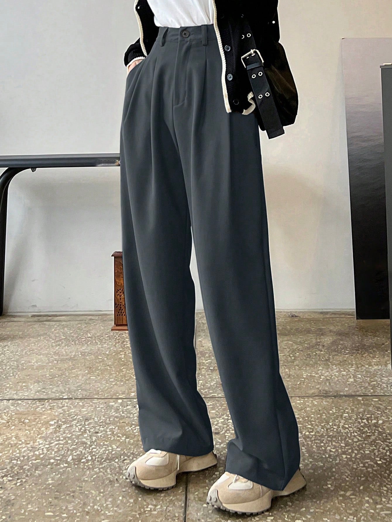 Off-Duty Energy Wide-Leg Pants