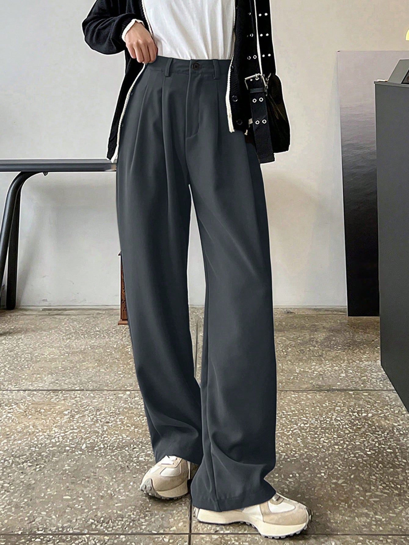 Off-Duty Energy Wide-Leg Pants