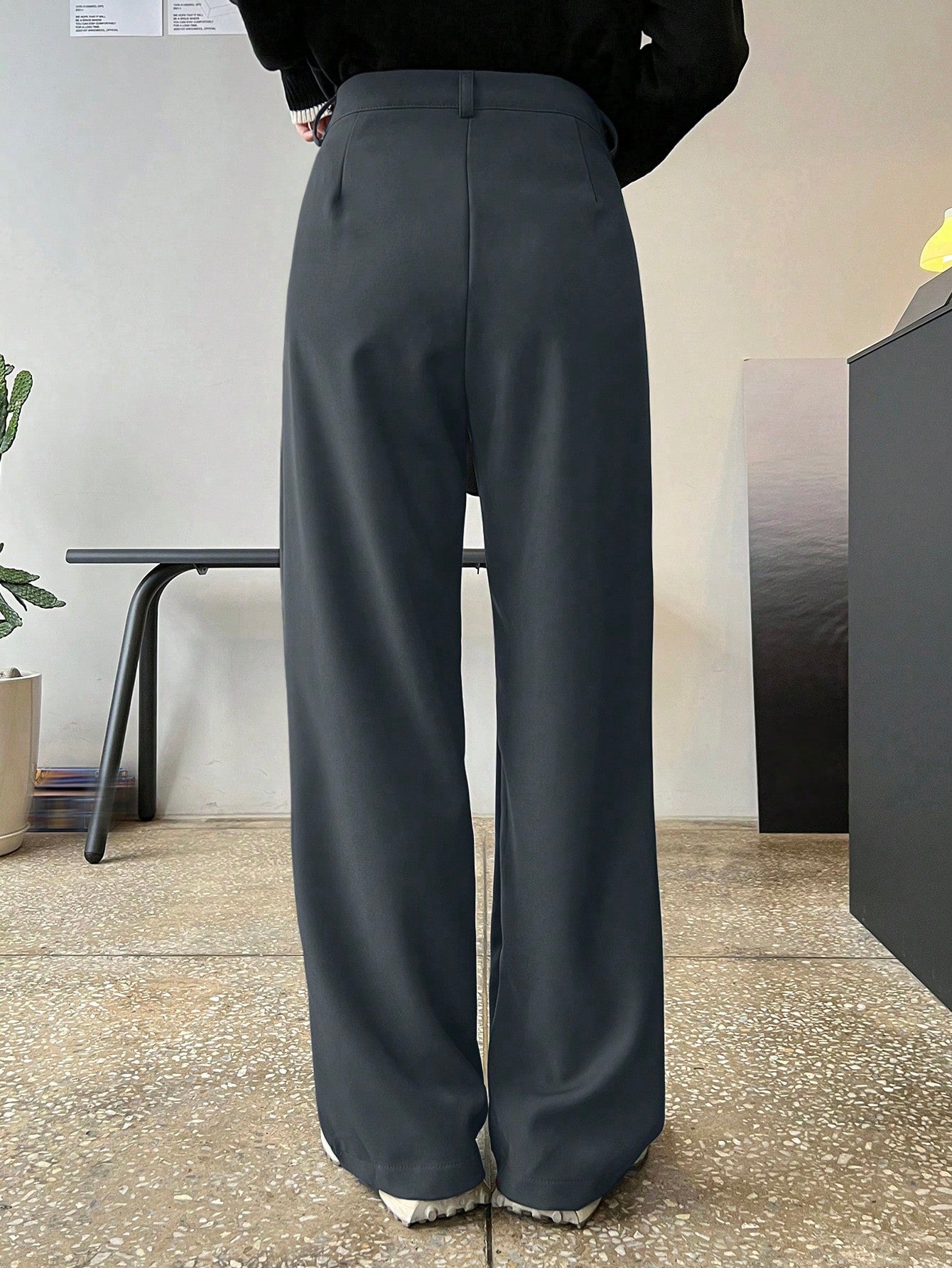 Off-Duty Energy Wide-Leg Pants